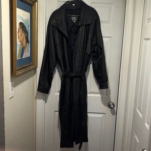 Black leather vintage trench coat in great condition
